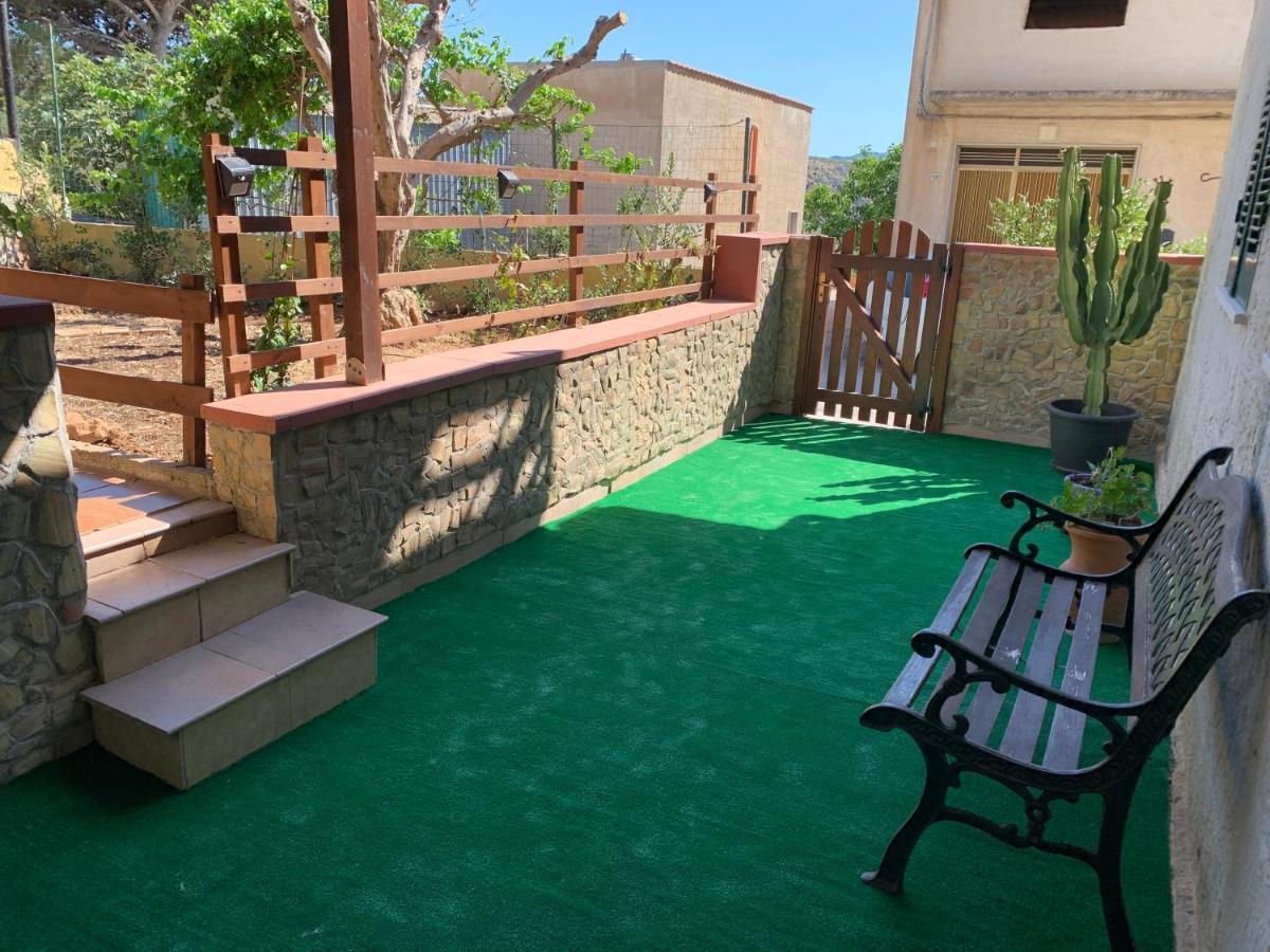 Апартаменты Li Vigni House Кустоначи Экстерьер фото